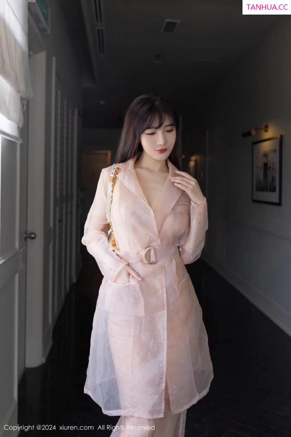 陆萱萱  [XiuRen]高清写真图 2024.05.09 No.8509 陆萱萱 美腿性感第2张图片